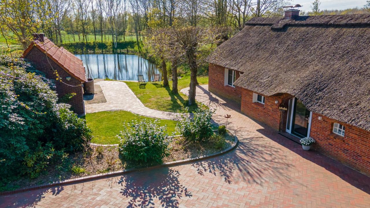 Reetdach Ostfriesenhaus Βίλα Südbrookmerland Εξωτερικό φωτογραφία